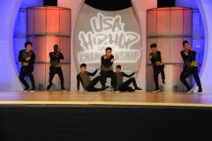 USA_V_Brobots Dance Crew_grp1